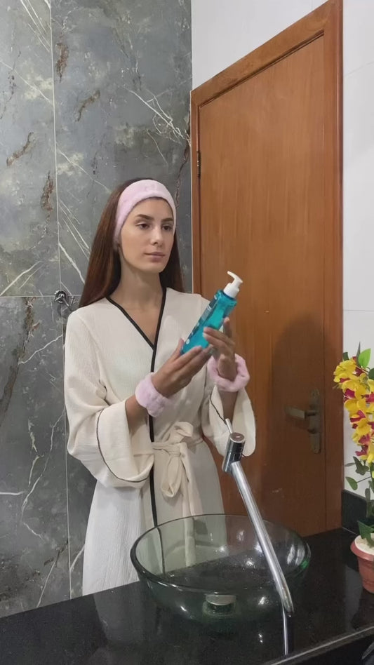 Derma chem TOLERIANE PURIFYING FOAMING FACE WASH
Exfoliating 240ml 8.12 fl.oz